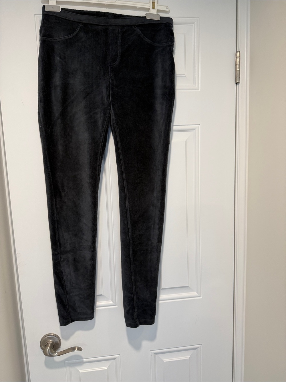 HUE Black Skinny Velvet-Feel Jeans